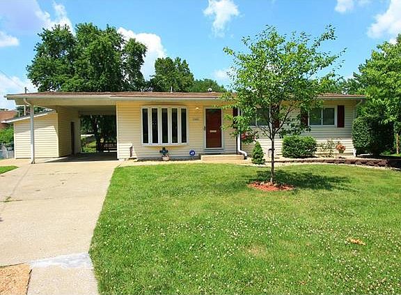2nd image of 1555 Boulder Dr