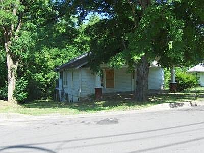 1st image of 806 Central Ave