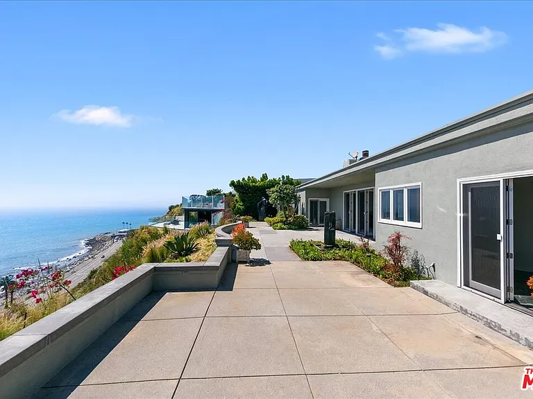 18244 Coastline Dr — Photo 25