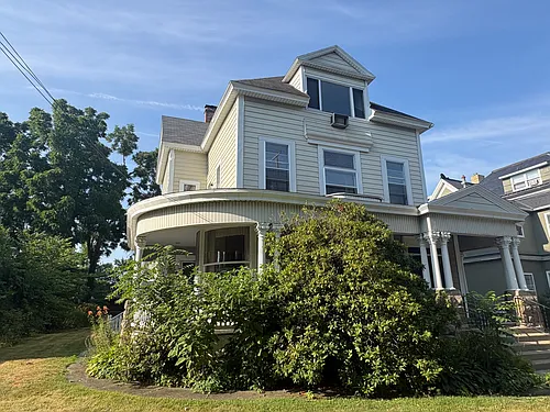 450 Fountain St NE Photo 1
