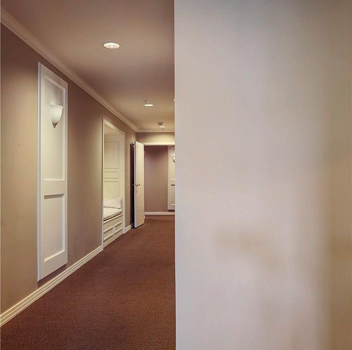 Interior hallway to the unit