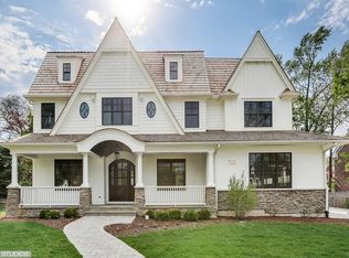 5344 Benton Ave, Downers Grove, IL 60515