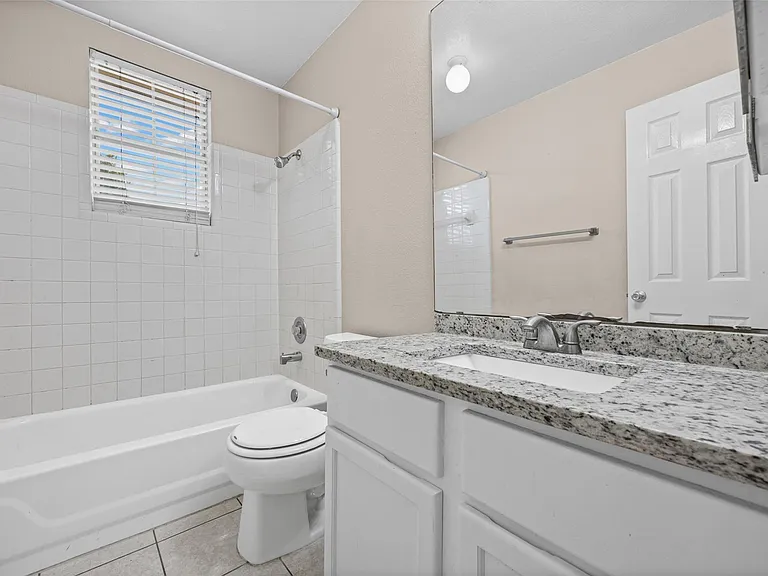 2432 Roundabout Ln — Photo 19