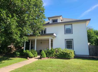 224 W Wisconsin St, Russell, KS 67665