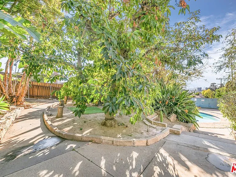 1530 Valley View Rd — Photo 52