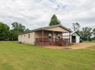 17159 Frisco Rd, Ewing, IL 62836