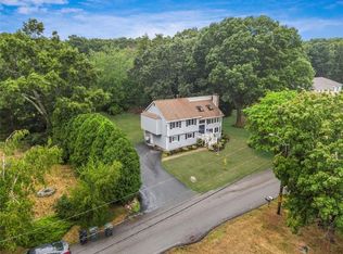 8 David Dr, Coventry, RI 02816