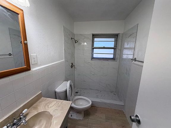 5th image of 4106 Timberline Dr