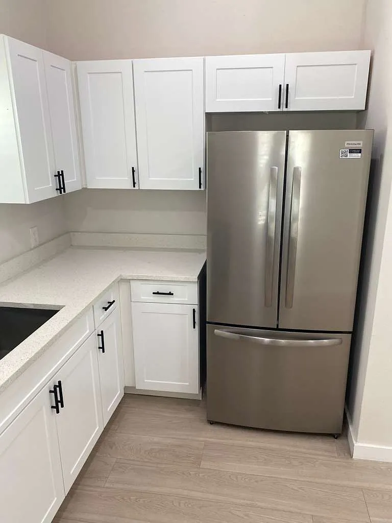2 bed, 700 sqft, $1,995 — Photo 3
