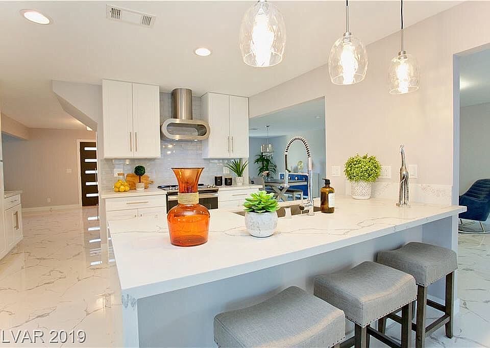 2nd image of 1410 S Tenaya Way