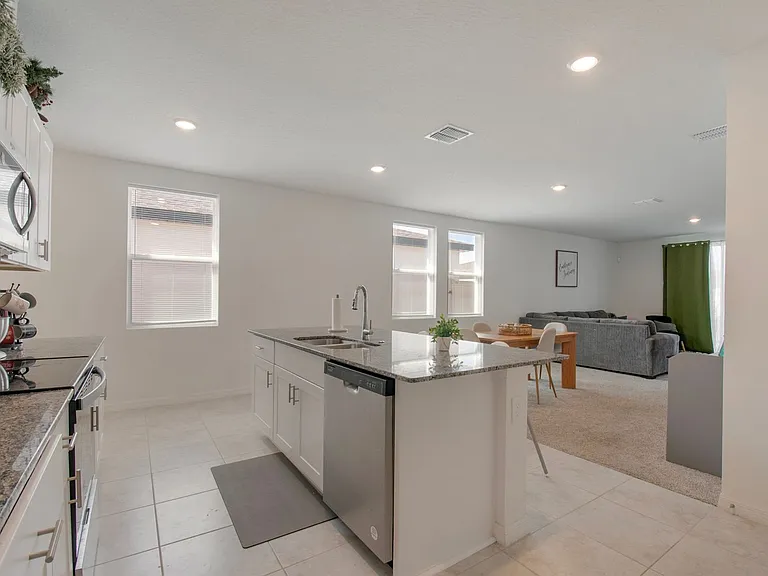 3181 Viceroy Ct — Photo 7