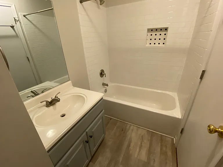 2053 Richard Ave — Photo 13