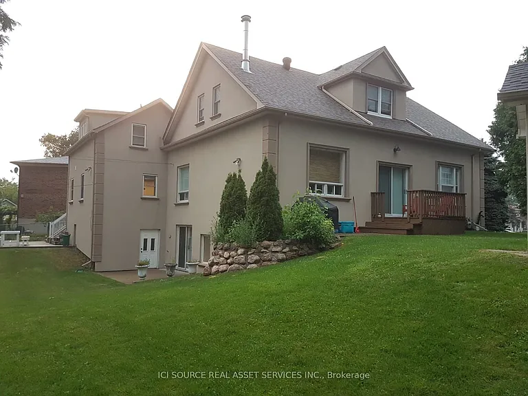 12 Iondale Pl — Photo 1