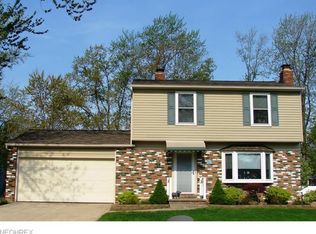 508 E Overlook Dr, Eastlake, OH