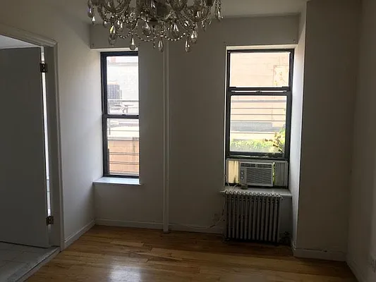 Rented by Salon Realty Corp | media 6