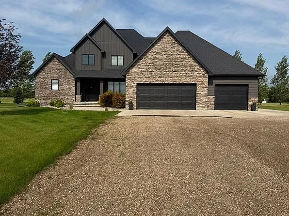 805 Hubbard Dr NE, Thompson, ND 58278