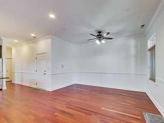 3rd image of 3111 N California Ave #2