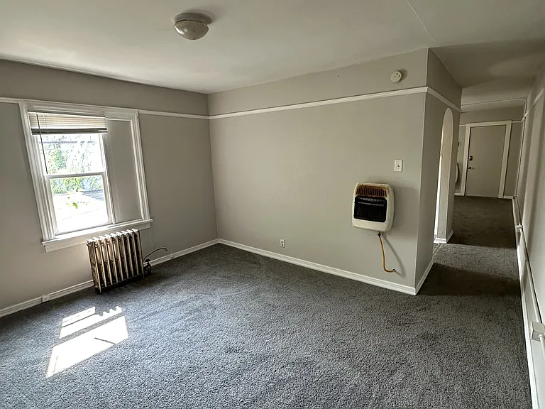 1422 Central Ave #4 — Photo 5