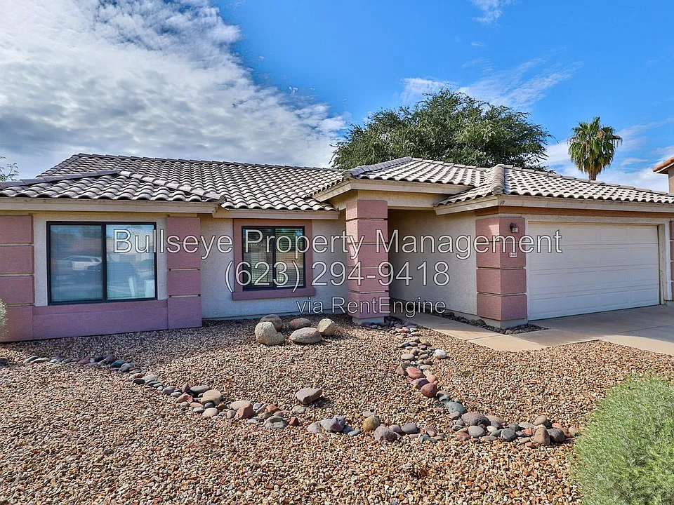 2463 E Longhorn Pl