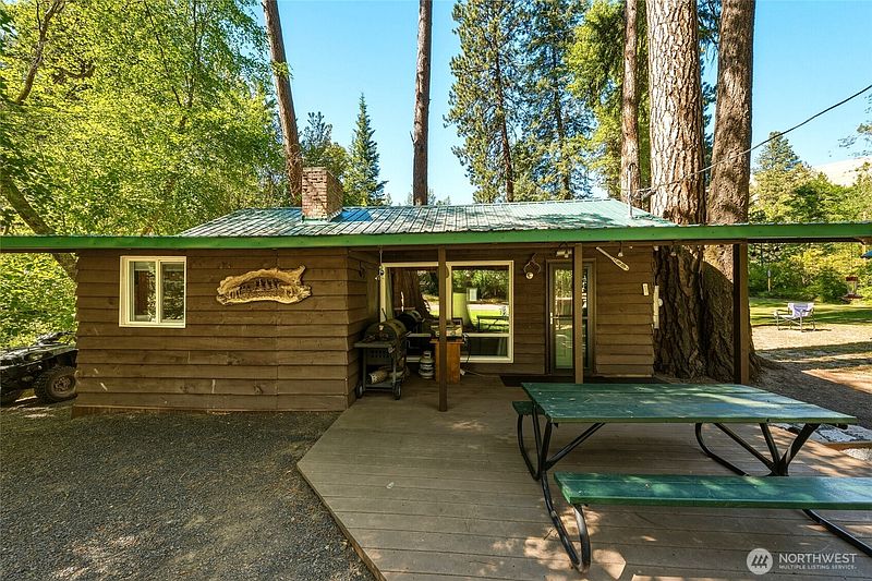 3rd image of 106 109 Mountain Home Park Lane
