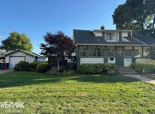 517 Cedar St, Saint Clair, MI