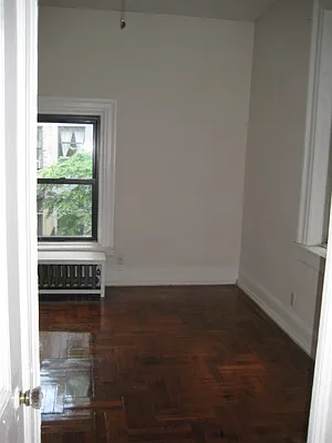 Rented by Magnone Real Estate | media 30