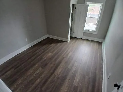 1053 Washington Ave #4 — Photo 9