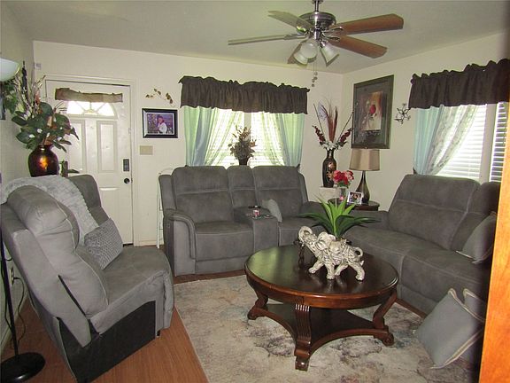 2nd image of 109 E Drane Ave