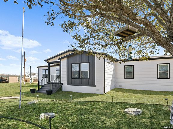 5th image of 175 Ranch Country