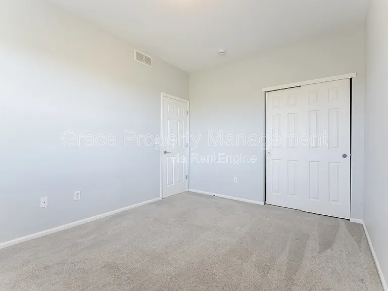 1969 Fairway Pointe Dr — Photo 42