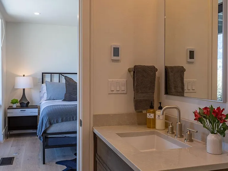 402 Hidden Hollow Dr — Photo 25
