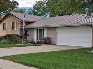 1302 Nagel St, Saint Marys, OH 45885