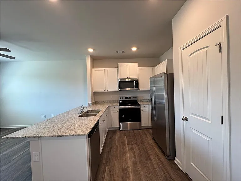 1005 N 2nd Ave #30 — Photo 9