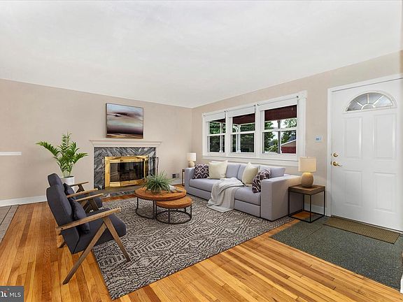 4th image of 12929 Valleywood Dr