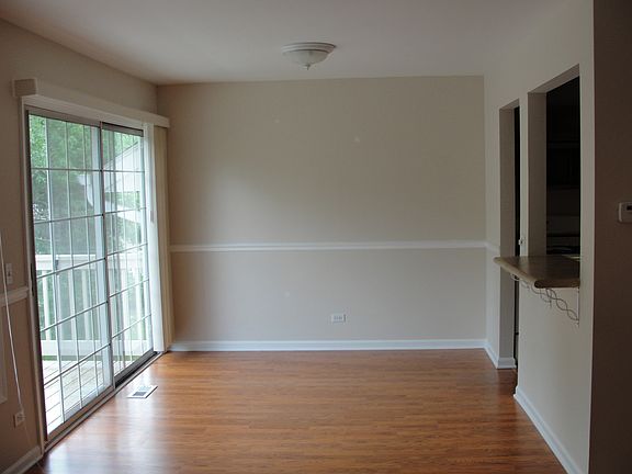4th image of 1850 Fox Run Dr Unit D