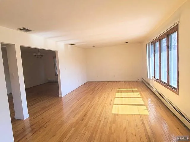 261 Highland Ave #2 — Photo 15