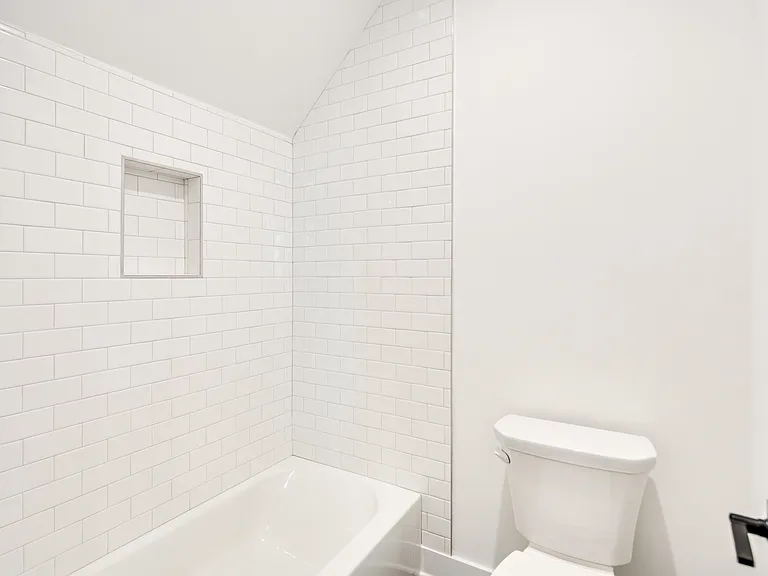 641 Fletcher Rd — Photo 29