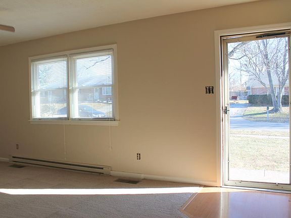 2nd image of 104 Lynnwood Dr