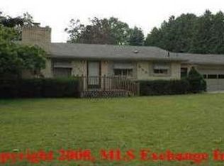 1864 Whitmore Ave NW, Grand Rapids, MI 49534