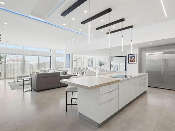 151 Azurita, Bayamon, PR 00957