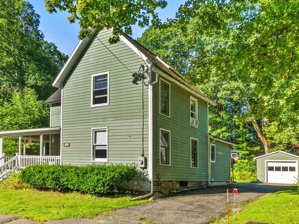 230 Prospect St, Great Barrington, MA 01230