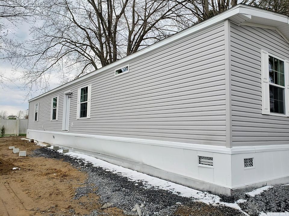 1st image of 6 Dolly Dr