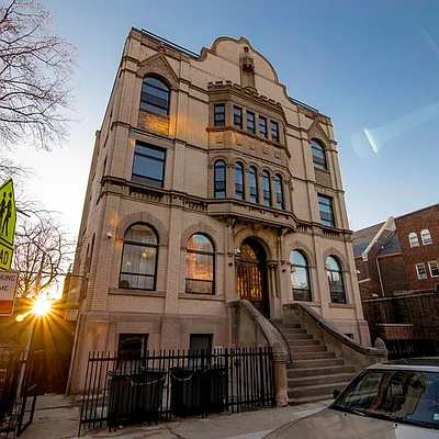 Rented by Nooklyn NYC LLC | media 80