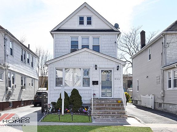 2nd image of 264 Bedford Ave