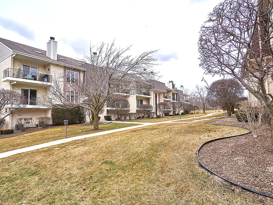 1st image of 9026 Del Prado Dr APT 1S