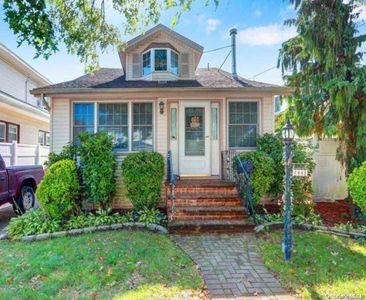 2941 Davis Street, Oceanside, NY, 11572