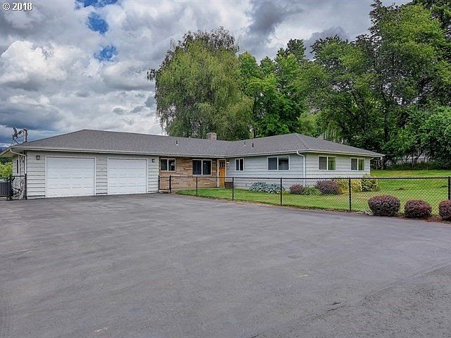 1st image of 6907 NE 207th Ave