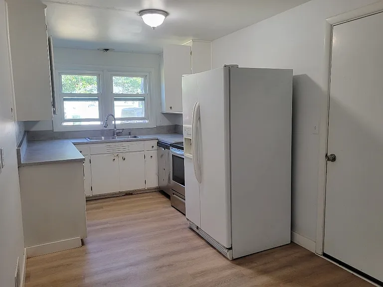 775 Gerth Ave NW — Photo 4