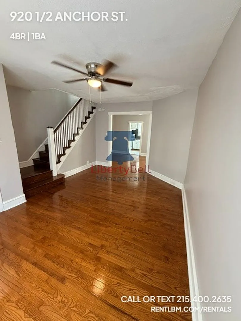920 1/2 Anchor — Photo 1