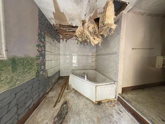 4th image of 11 Carnation Rd